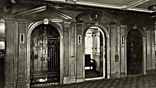 Aufzüge auf der Olympic 1911: Bildquelle Wikimedia Commons